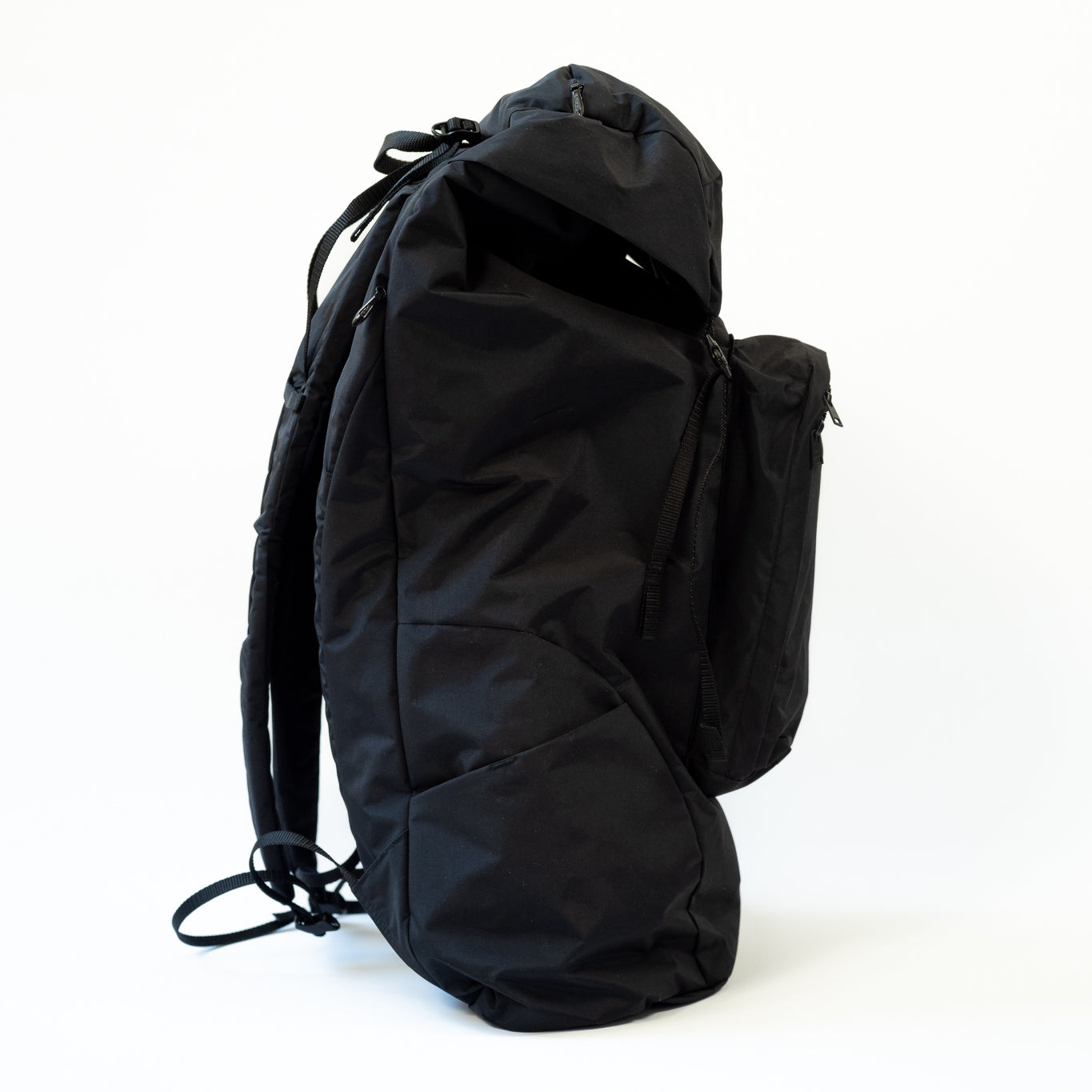 ERA. TRAVELING BACKPACK BLACK