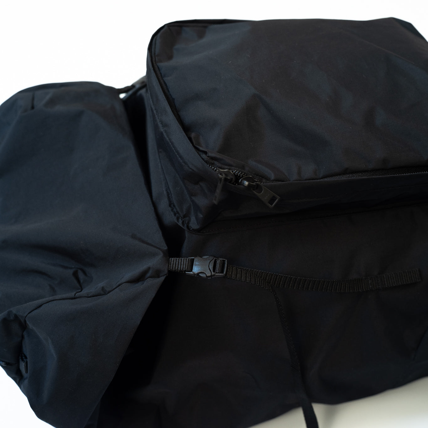 ERA. TRAVELING BACKPACK BLACK
