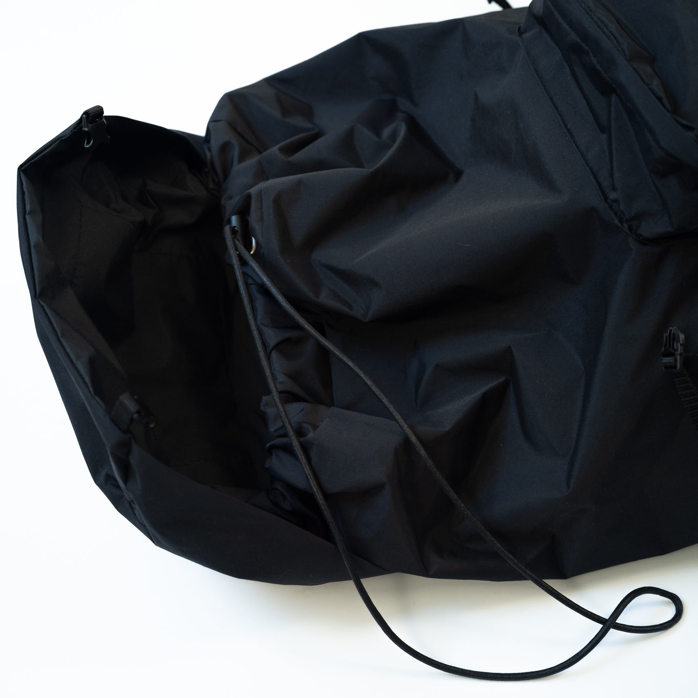 ERA. TRAVELING BACKPACK BLACK