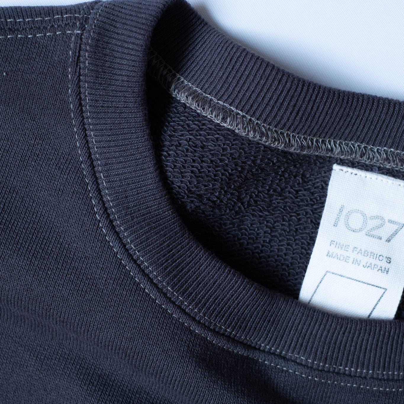 1027 CREW NECK SWEAT SHIRT HEATHER BLACK