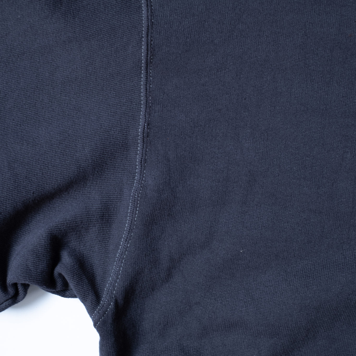1027 CREW NECK SWEAT SHIRT HEATHER BLACK
