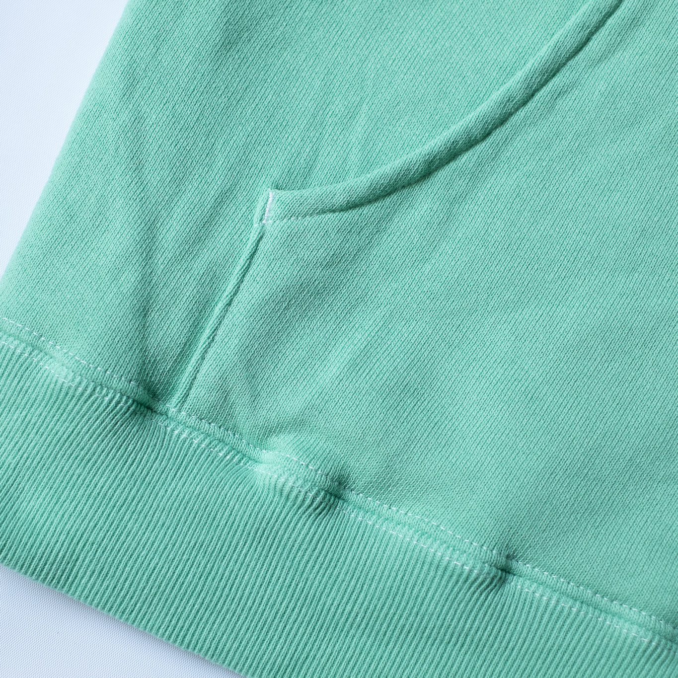 1027 HOODED PULLOVER MINT GREEN