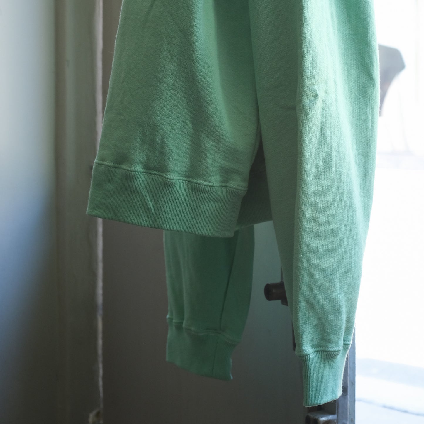 1027 HOODED PULLOVER MINT GREEN