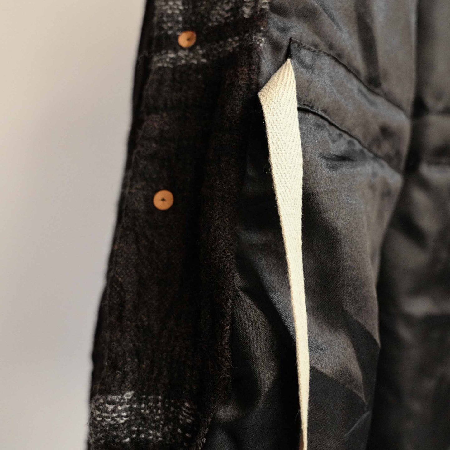 Dhal FULLING WOOL JACKET BLACK