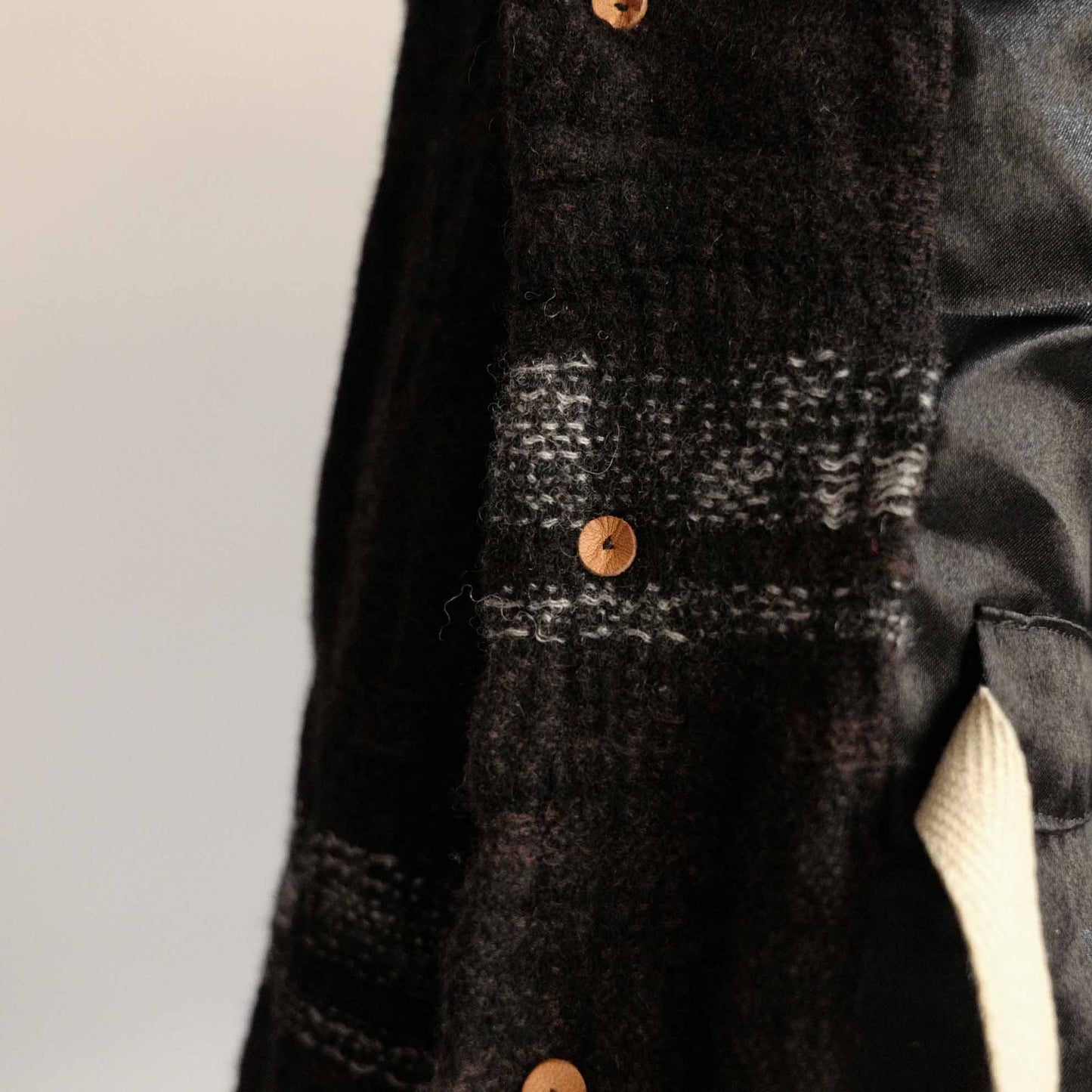 Dhal FULLING WOOL JACKET BLACK