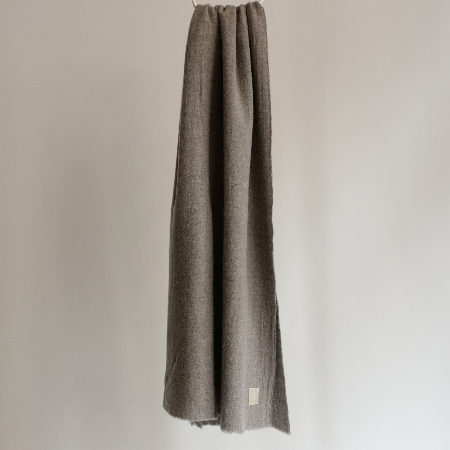 LOCALLY CASHMERE SCARF GREY
