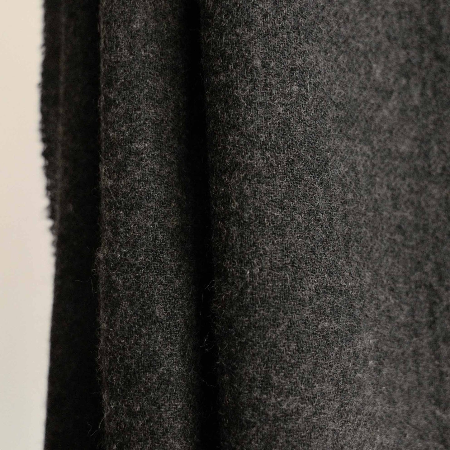 LOCALLY CASHMERE SCARF CHARCOAL