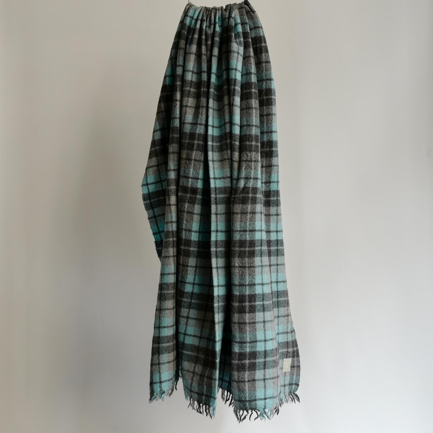 LOCALLY CLASSIC CHECK BIG SCARF SAX/GREY