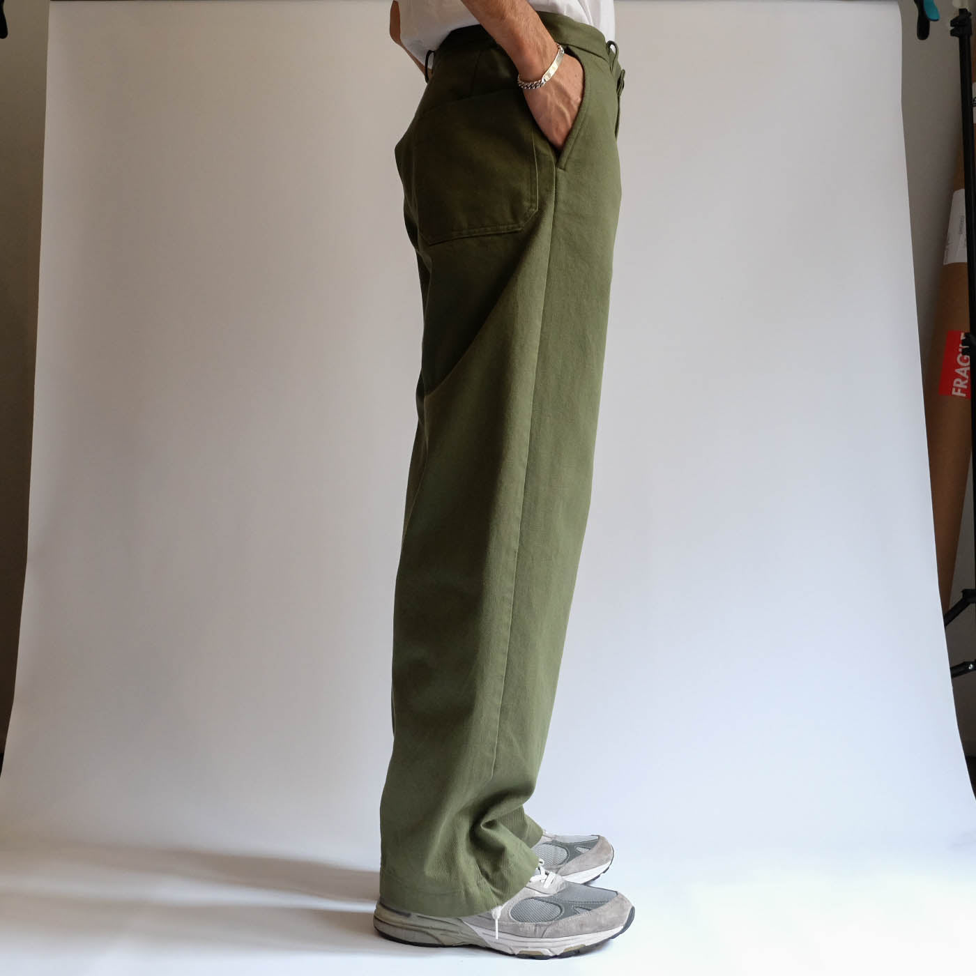 Dhal CHINO TROUSERS OLIVE