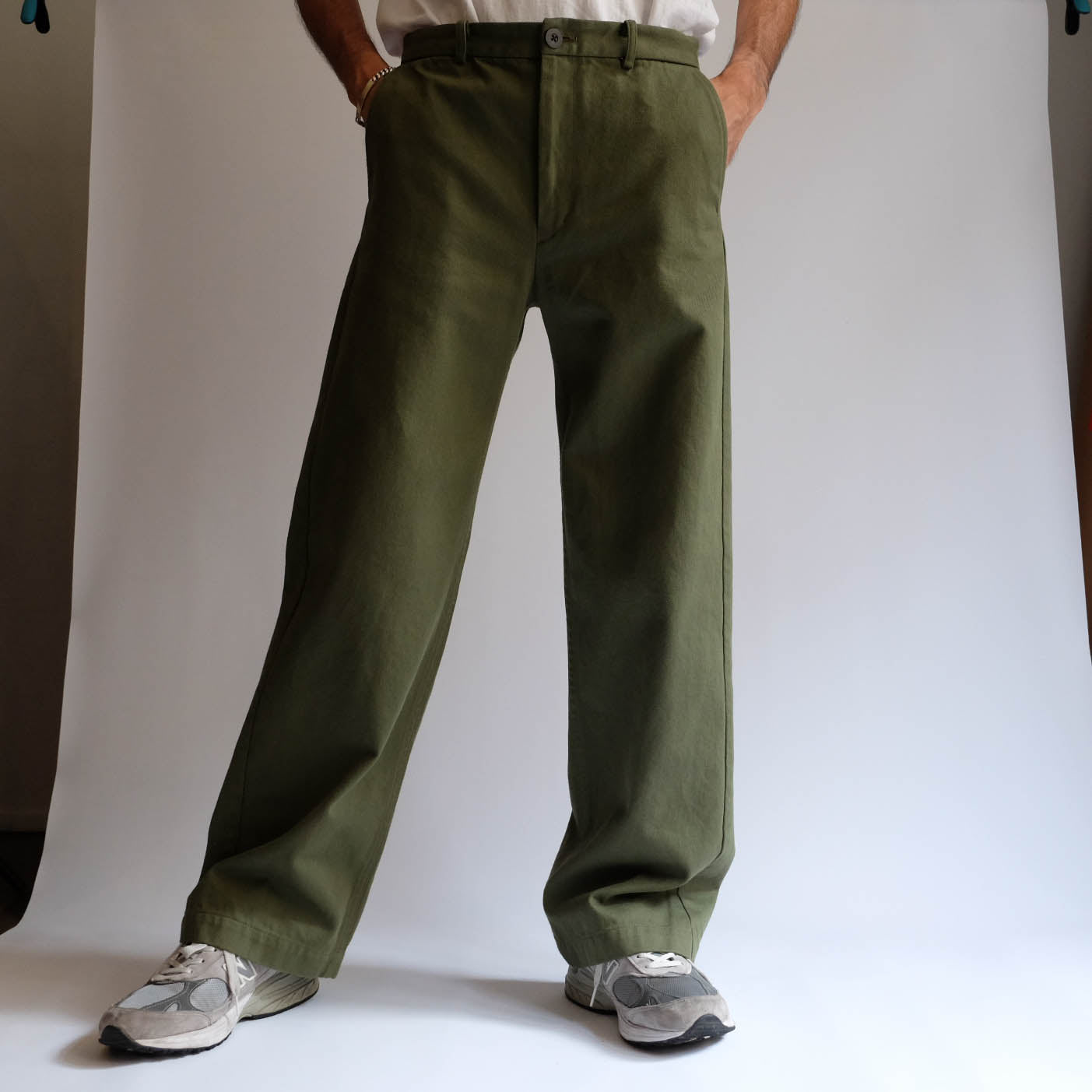 Dhal CHINO TROUSERS OLIVE