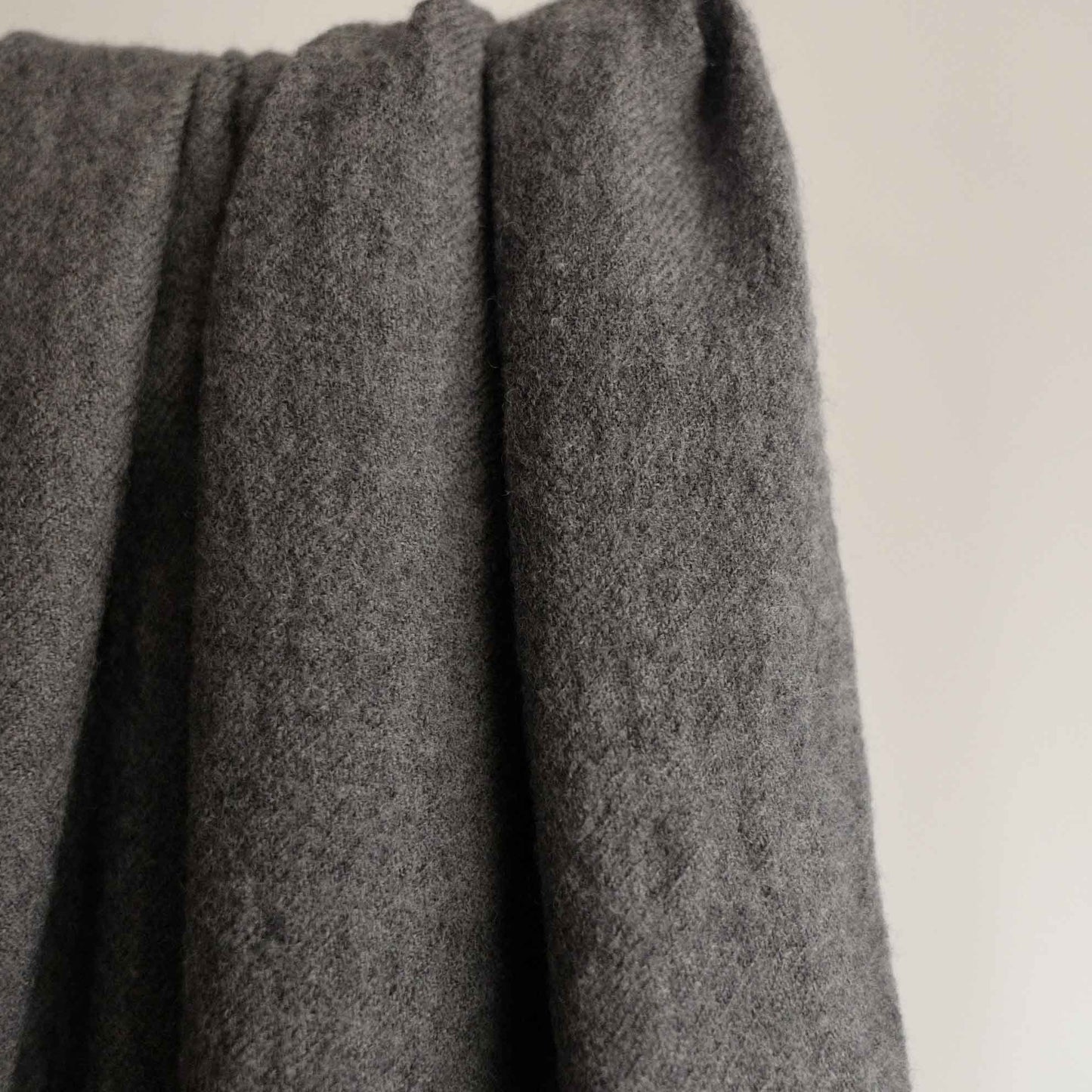 LOCALLY WOOL SCARF GREY